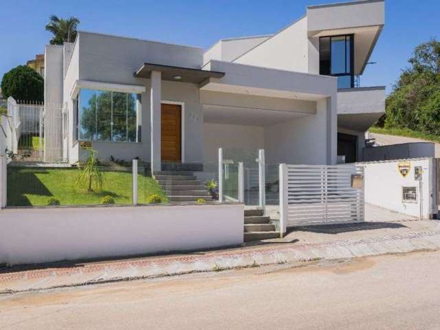 Casa com 3 quartos à venda na Avenida dos Lagos, 120, Pedra Branca, Palhoça por R$ 1.100.000