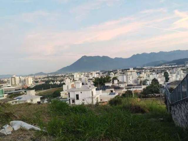 Terreno à venda na Rua dos Gaviões, 1, Pedra Branca, Palhoça por R$ 590.000