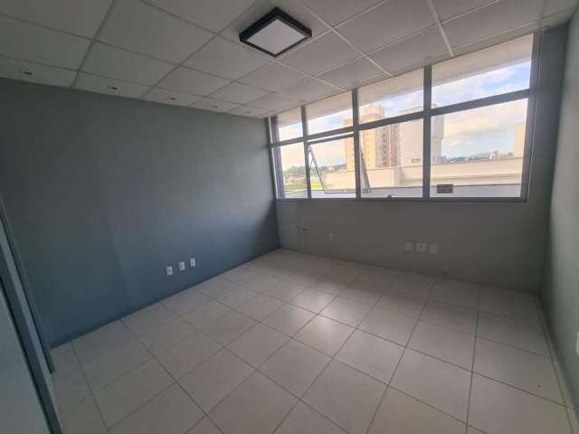 Sala comercial com 1 sala à venda na Rua Joci José Martins, 247, Pagani, Palhoça por R$ 215.000