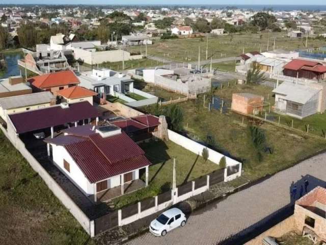 Casa com Piscina e  mobiliada, Brilhamares 800m da Beira Mar