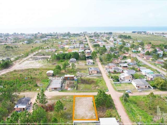 Terreno a 900 mts. do MAR, no bairro Sulmar em Balneário Gaivota/SC.