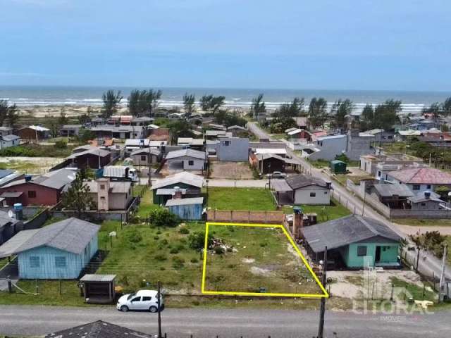 Terreno a 250m do Mar Prox. a 8º Avenida