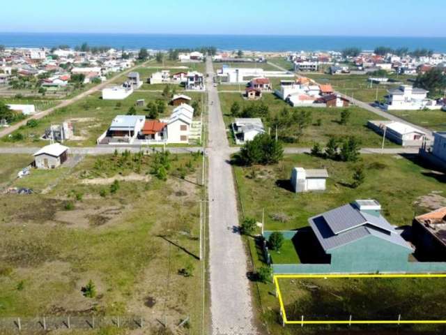 Seu terreno próximo ao Mar e do centro, em Balneário Gaivota/SC