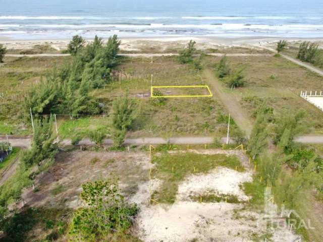 Terreno para Construir na 1º quadra do Mar