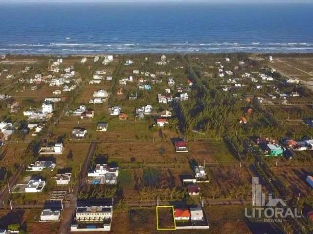 Terreno próximo da Av. Central e da praça , Balneário Gaivota - Lagoa Cortada