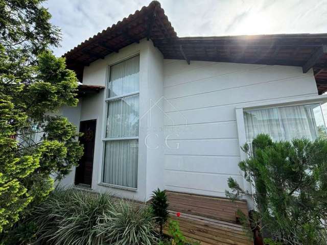 Casa com 3 quartos à venda na Rua Otto Albano Ganzemuller, Vila Nova, Joinville por R$ 790.000