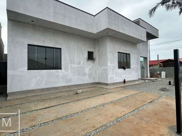 casa com piscina pronta para morar