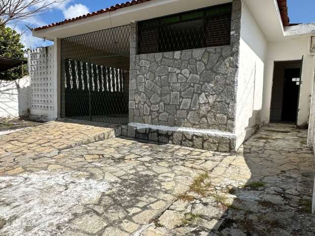 Casa Lajeada em terreno 10 x 30