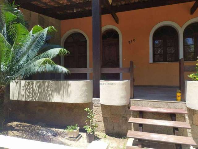 Casa com 3 dormitórios à venda, 370 m² por R$ 2.300.000,00 - Itacoatiara - Niterói/RJ