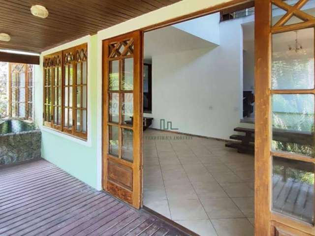 Casa com 3 dormitórios à venda por R$ 850.000,00 - Itaipu - Niterói/RJ