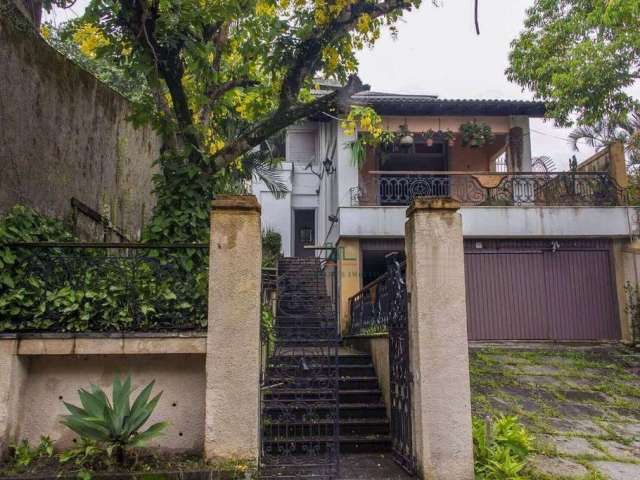 Casa com 4 dormitórios à venda, 525 m² por R$ 1.000.000 - São Francisco - Niterói/RJ