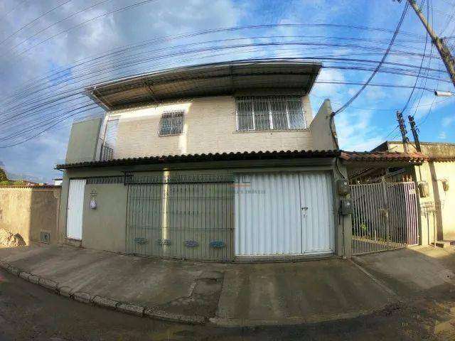 Casa com 3 dormitórios à venda, 300 m² por R$ 318.000,00 - Trindade - São Gonçalo/RJ