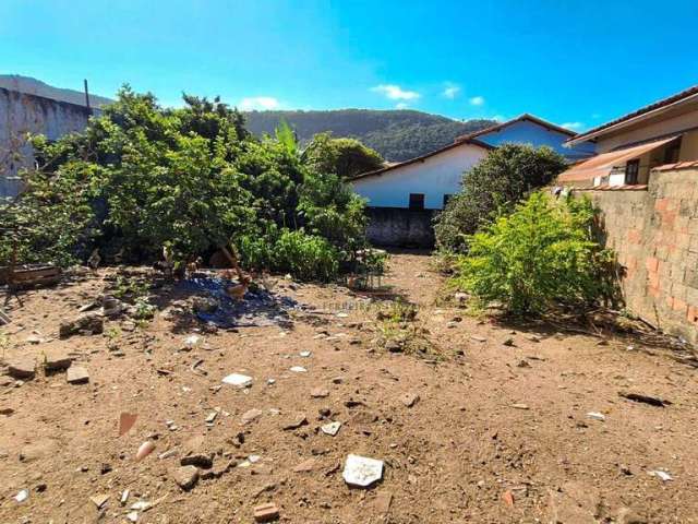 Terreno à venda, 375 m² por R$ 650.000 - Piratininga - Niterói/RJ