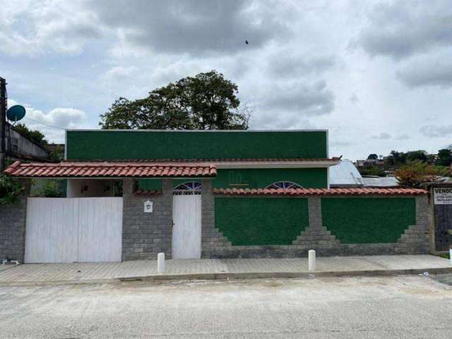 Casa com 3 dormitórios à venda, 340 m² por R$ 300.000,00 - Colubande - São Gonçalo/RJ