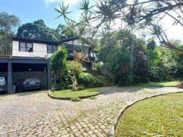 Casa com 4 dormitórios à venda, 400 m² por R$ 975.000,00 - Mata Paca - Niterói/RJ