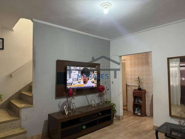 Casa com 3 dormitórios e 02 vagas