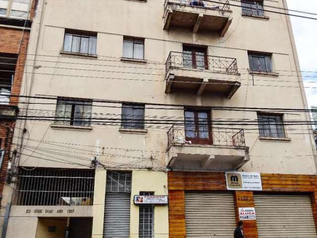 Apartamento com 1 quarto para alugar na Rua Benjamin Constant, --, Centro, Londrina por R$ 750