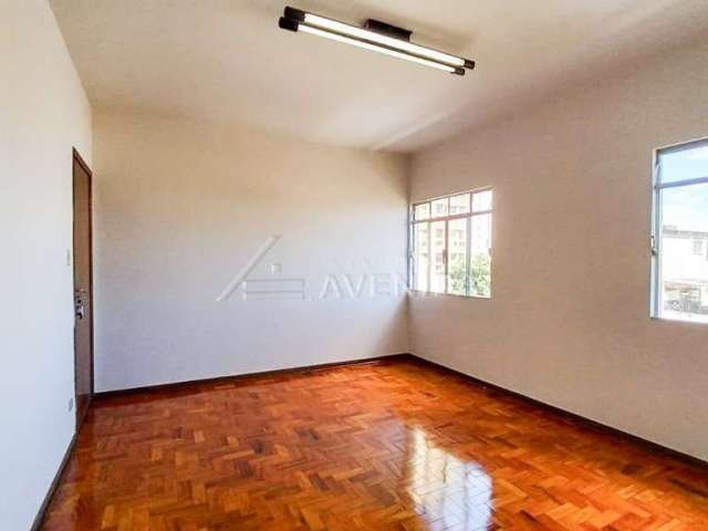 Apartamento com 3 quartos para alugar na Raposo Tavares, --, Centro, Londrina por R$ 1.300