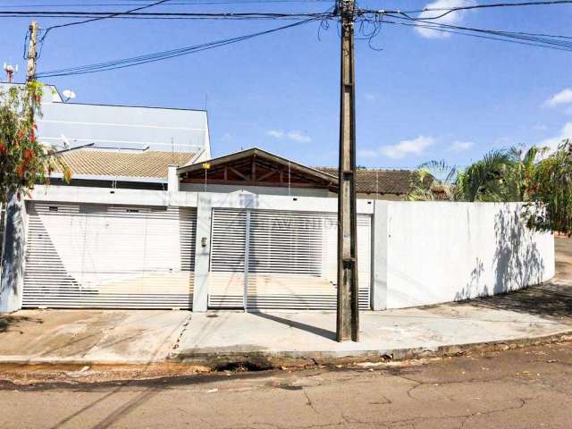 Casa com 3 quartos à venda na Cristovao Cardoso de Barroso, --, Jardim Sabará, Londrina por R$ 720.000