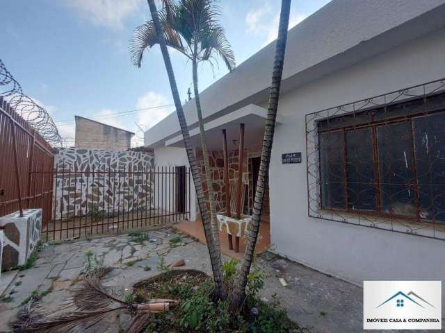 Casa para Venda em Belo Horizonte, Santa Efigênia, 1 dormitório, 1 banheiro, 2 vagas