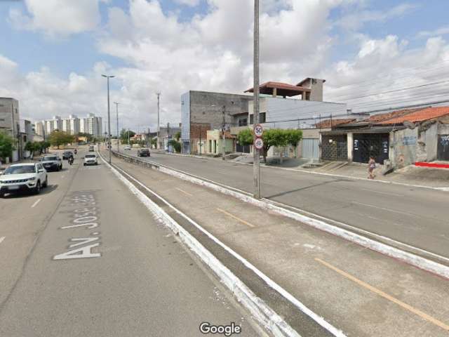 Terreno Comercial com Casa na Av. José Jatahy, Próximo ao Shopping Benfica e UFC