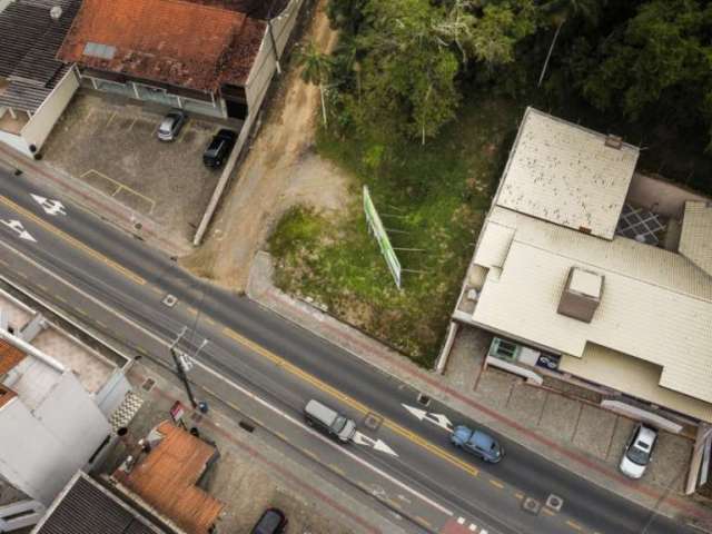 Terreno à venda na General Osório esquina com Helmuth Bartel, Velha, Blumenau, 1509 m2 por R$ 1.640.000