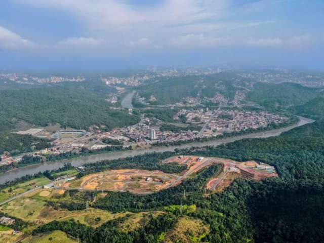 Terreno em condomínio fechado à venda na Rua Silvano Cândido da Silva Sênior, Ponta Aguda, Blumenau, 393 m2 por R$ 290.000