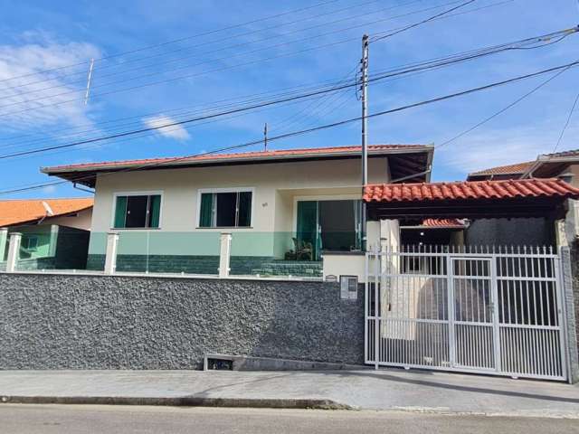 Casa com 4 quartos à venda na Henrique Schreibre, 60, Progresso, Blumenau, 185 m2 por R$ 650.000