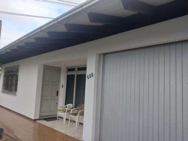 Casa com 3 quartos à venda na Rua Frei Estanislau Schaette, 583, Água Verde, Blumenau, 234 m2 por R$ 870.000