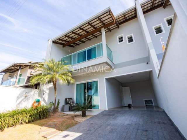 Casa com 3 quartos à venda na Caetano Deeke Figueiredo, 106, Água Verde, Blumenau, 183 m2 por R$ 960.000