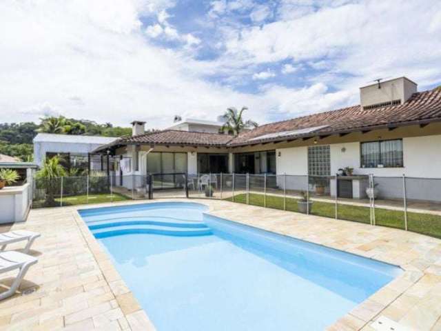 Casa com 3 quartos à venda na Rua Igarapé, 319, Garcia, Blumenau, 388 m2 por R$ 1.650.000