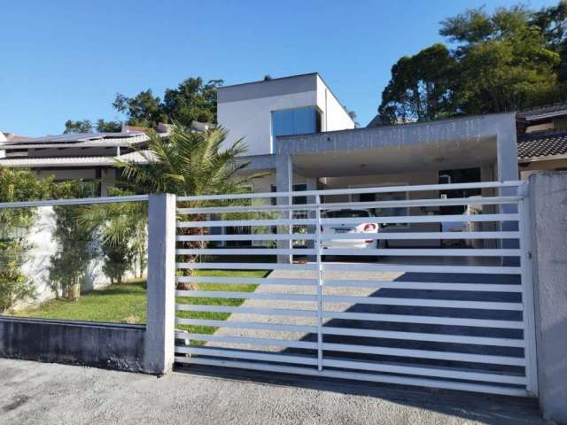 Casa com 3 quartos à venda na Rua Mara Aparecida Freitas, 102, Fidélis, Blumenau, 184 m2 por R$ 740.000