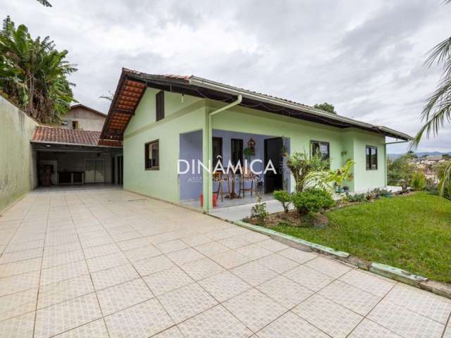 Casa com 3 quartos à venda na Rua Conde de São Simão, 288, Fortaleza, Blumenau, 141 m2 por R$ 800.000