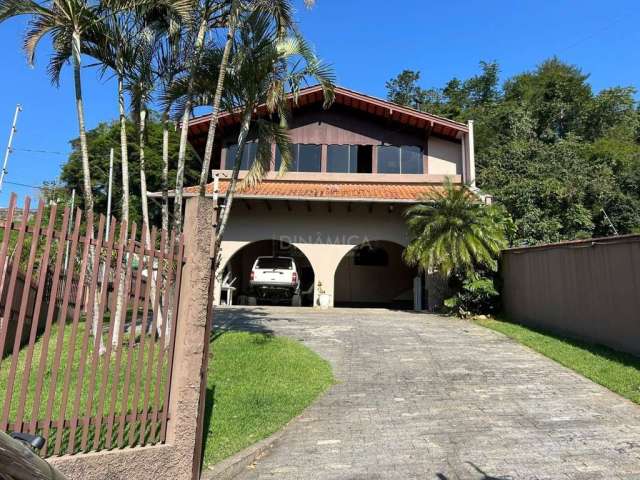 Casa com 3 quartos à venda na Rua Bruno Hering, 206, Velha, Blumenau, 261 m2 por R$ 1.350.000