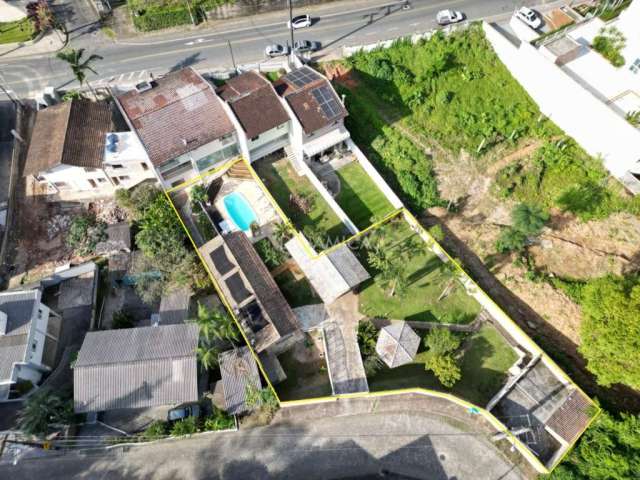 Terreno à venda na Rua Jequié, 131, Do Salto, Blumenau por R$ 950.000