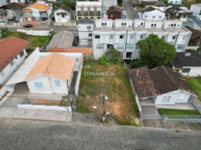 Terreno à venda na Rua Evald Braun, 405, Velha, Blumenau por R$ 450.000