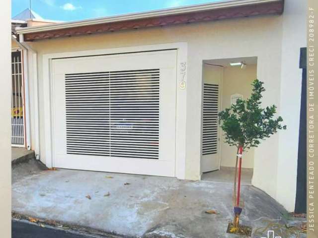 Casa para Venda em São João da Boa Vista, Jardim Recanto dos Pássaros II, 2 dormitórios, 1 banheiro, 2 vagas