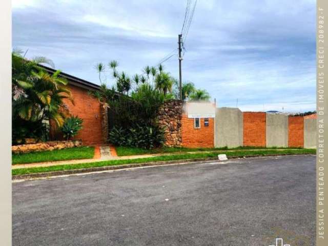 Casa para Venda em São João da Boa Vista, Parque Residencial Tereza Cristina, 4 dormitórios, 3 suítes, 2 banheiros, 4 vagas