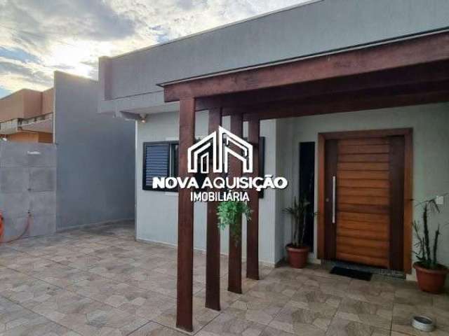 Casa com 3 quartos, sendo 1 suíte à venda Pontal do Paraná