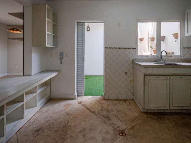 Casa em condomínio  para venda com 3 quartos, 183m²