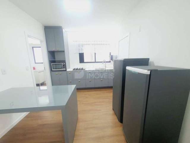 Apartamento quadra mar locação temporada 03 suítes