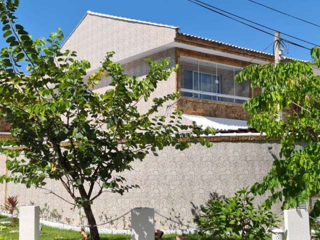 Linda casa a venda Vargem Pequena legalizada com 4 quartos 3 suítes, piscina, Hidro, Churrasqueira !