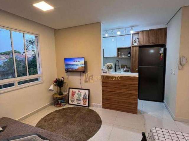 Apartamento com 2 dormitórios à venda, 46 m² por R$ 295.000 - Vila Carmosina - São Paulo/SP