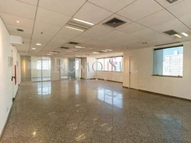 Sala comercial com 8 salas para alugar na Rua Alexandre Dumas, 1601, Chácara Santo Antônio, São Paulo por R$ 10.700