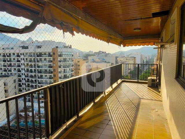 Ampla cobertura Duplex com 3 quartos na rua Uruguai