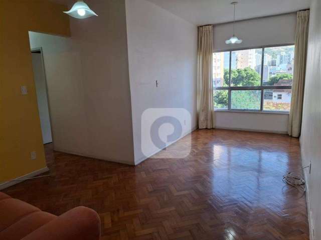 Lindo e aconchegante apartamento de 68m² bem pertinho do metrô e da Praça Saens Pena.