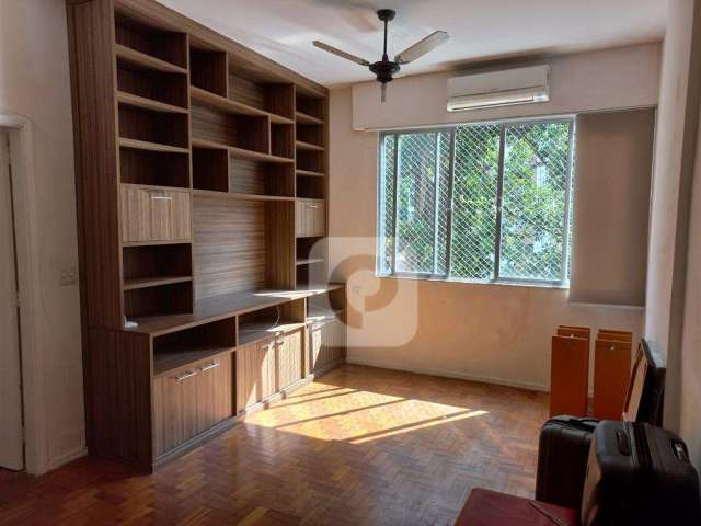 Aconchegante apartamento de 82m², fundos, arejado e silencioso, na Conde de Bonfim.