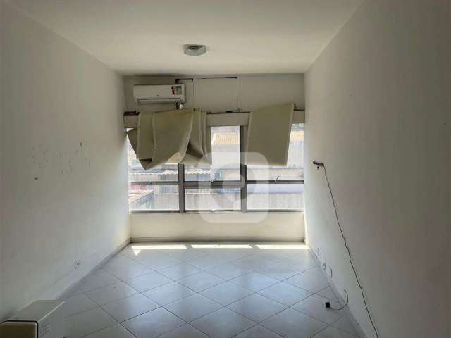 sala comercial de 30m², voltada para a Rua Santo Afonso