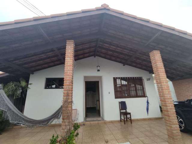 Casa com 3 quartos à venda no Centro, Bertioga , 145 m2 por R$ 690.000