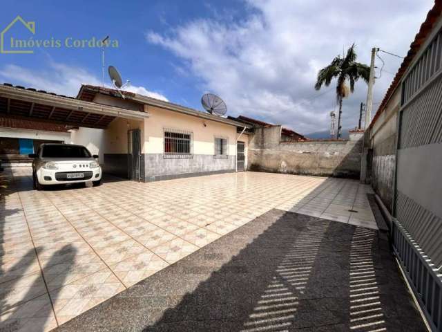 Casa com 3 quartos à venda no Centro, Bertioga , 200 m2 por R$ 650.000